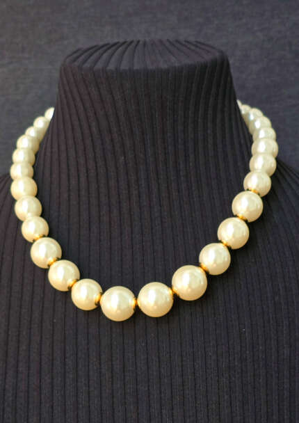 Choker em pérola decrescente